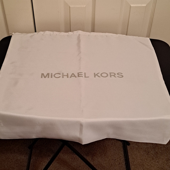 Michael Kors Handbags - Michael Kors NWT XL Dust Bag